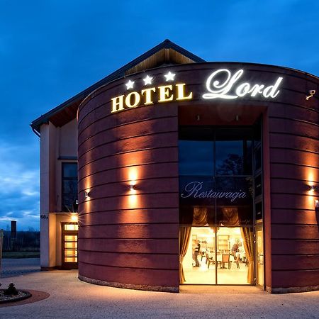 Hotel Lord كروسنو المظهر الخارجي الصورة